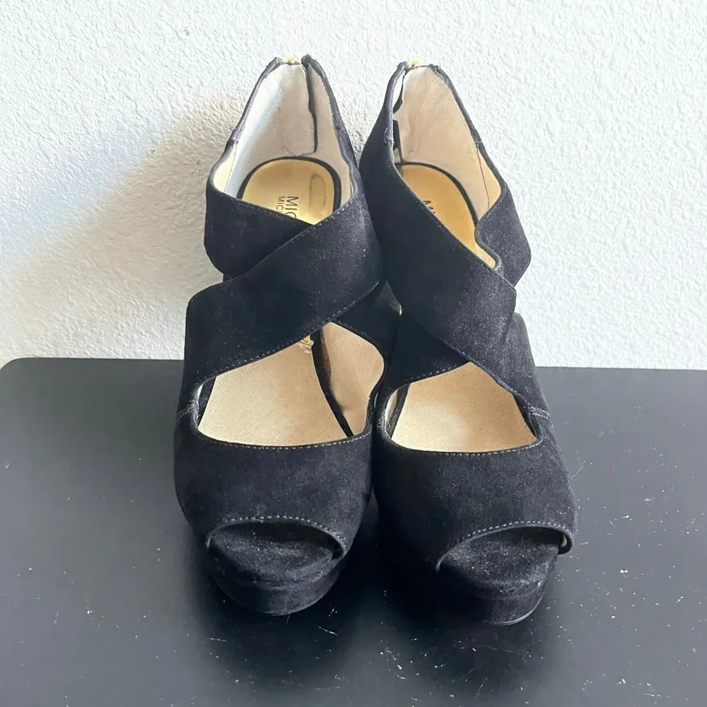 Michael Kors Women's Black Suede Platform Heels Size 9.5 Style AF13E